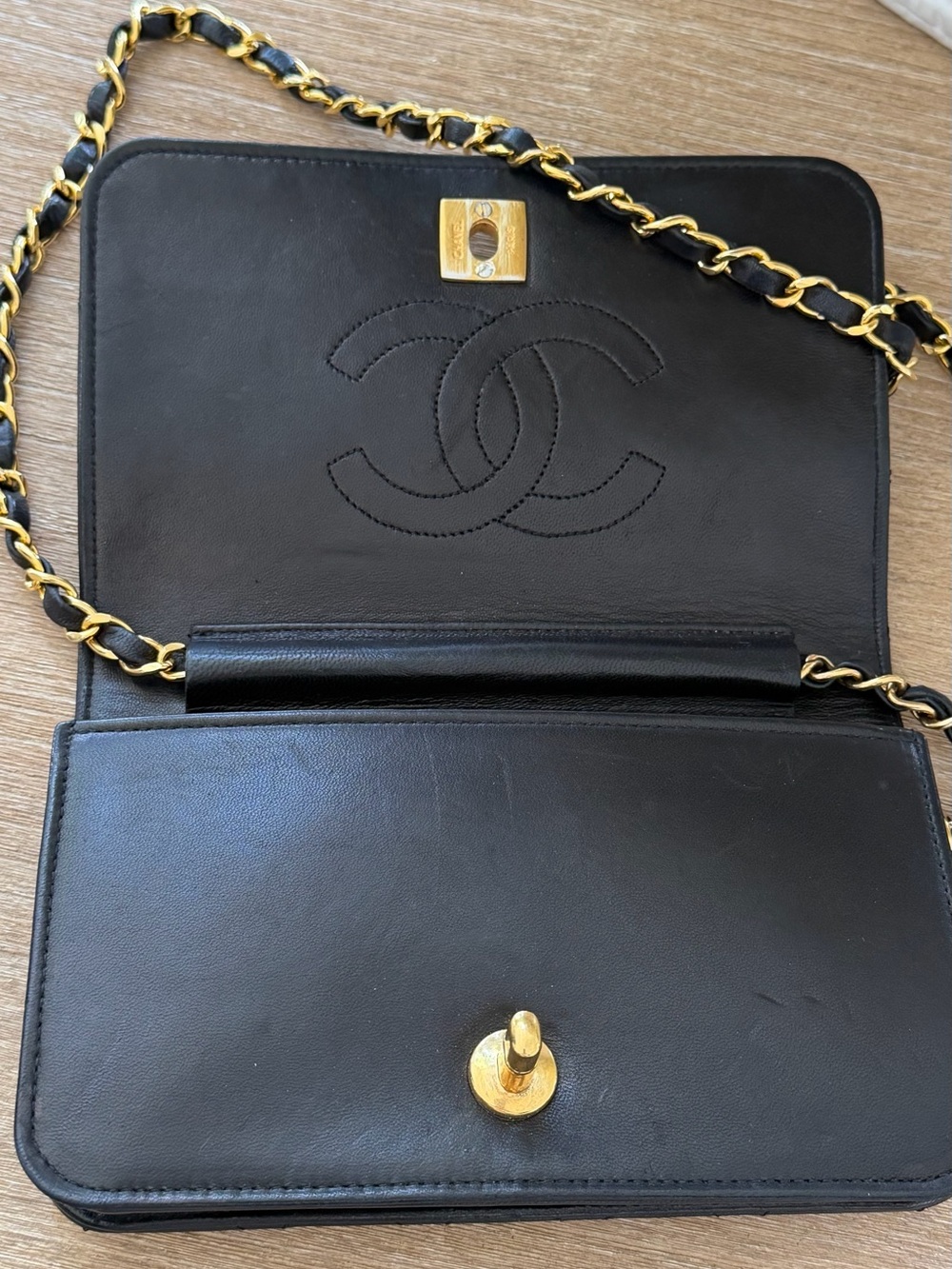CHANEL Black Quilted Lambskin Crossbody with Gold Chain - Picture 6 of 13
